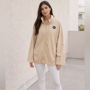 Women’s Beige Zip-Front Oversized Jacket - Daily Drills M/L